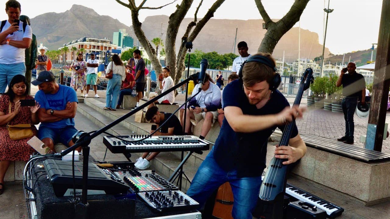 Live Looping Performance